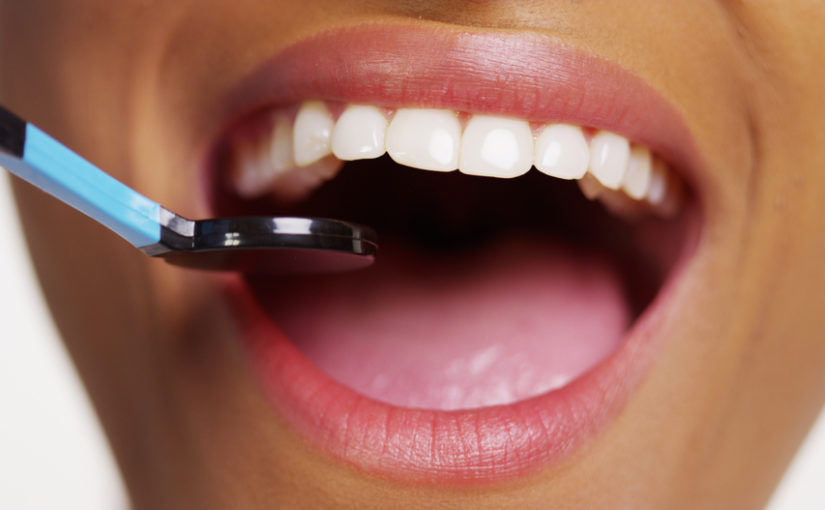 Kompleksowe leczenie dentystyczne – odkryj drogę do zdrowego i atrakcyjnego uśmiechów.